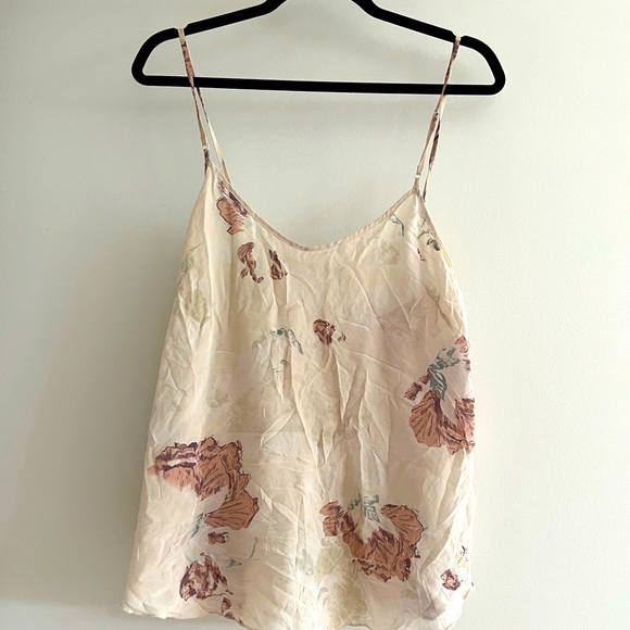 Aritzia tank - Picture 2 of 4